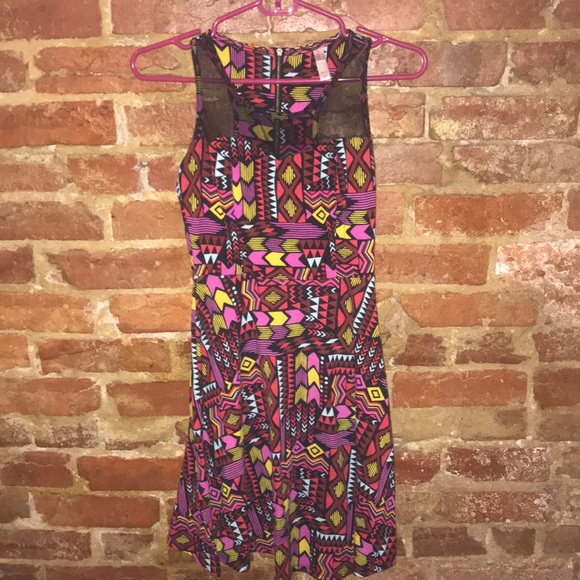 Geometric Pattern Dress - Picture 2 of 3